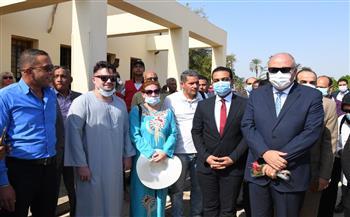 محافظ قنا يشهد الاحتفال باليوم العالمى للسياحة
