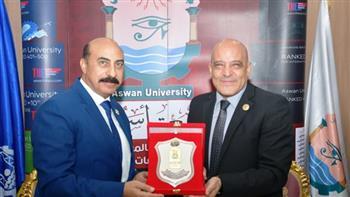 محافظ أسوان يشهد احتفال الجامعة بحصولها على جائزة التايمز البريطانية