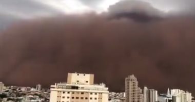 عاصفة رملية تجتاح سماء ساو باولو البرازيلية || فيديو
