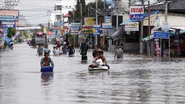 مصرع وفقدان 8 أشخاص جراء فيضانات في تايلاند