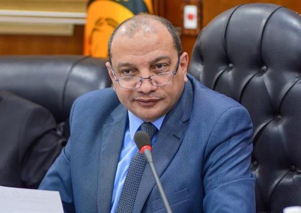 رئيس جامعة بني سويف يعلن افتتاح قسم الهندسة الكهربية بكلية الهندسة