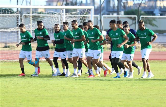 خمس مباريات ودية للمصري بمعسكره المغلق ببرج العرب