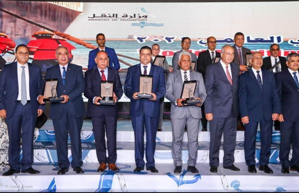 ميناء الأسكندرية تحصل على جائزة أفضل ميناء تجاري في مجال التحول الرقمي