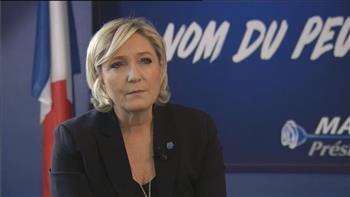   الفرنسية مارين لوبن تعدل الدستور في حالة فوزها بالإنتخابات