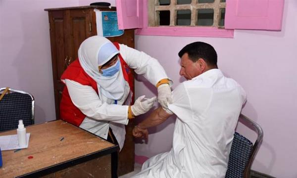 تطعيم عدد 5473 مواطن بجرعتى لقاح فيروس كورونا بشمال سيناء