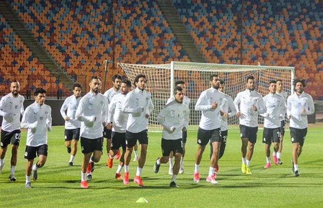 طاقم حكام جامبى لإدارة مباراة مصر والجابون