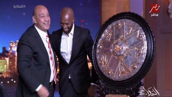 شيكابالا يرقص على الهواء فرحا بـ «درع الدورى».. فيديو