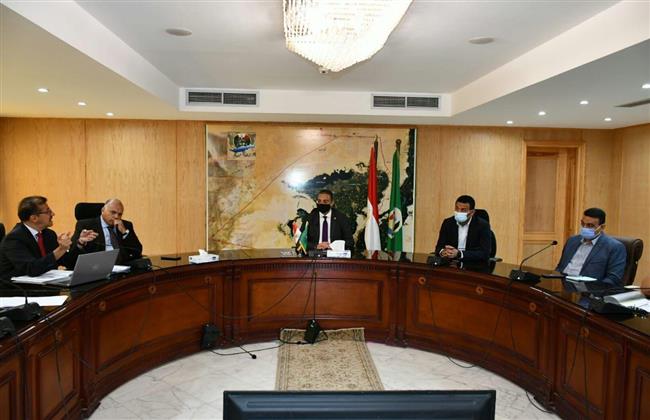 محافظ الفيوم يلتقي مسئولي شركة «نكسانس» الألمانية 