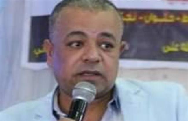 «معلمى حلوان» تمنح درع التميز من الطبقة الأولى لـ الراحل محمد نجيب عبدالجواد 
