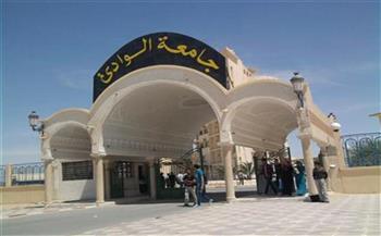 بدء التطعيم ضد كورونا بجامعة جنوب الوادى فى قنا