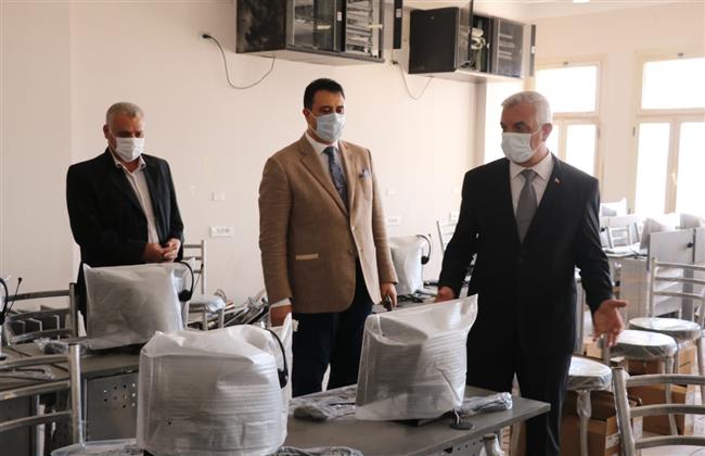 رئيس جامعة المنوفية يتفقد معامل الذكاء الاصطناعى لاستقبال العام الدراسى
