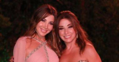 أول ظهور لـ «نانسى عجرم» مع والدتها  