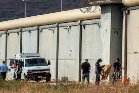تفاصيل مثيرة لفرار الأسرى الفلسطينيين من سجن جلبوع الإسرائيلي