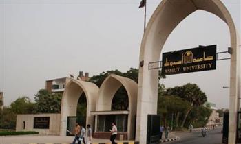  افتتاح عيادات التأمين الصحي للعاملين بجامعة أسيوط