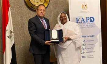   أمين «الوكالة المصرية» يلتقي وزيرة العمل والإصلاح الإداري السودانية