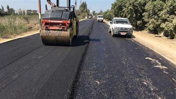 استمرار متابعه لاعمال الرصف والتطوير بمدينة الشهداء