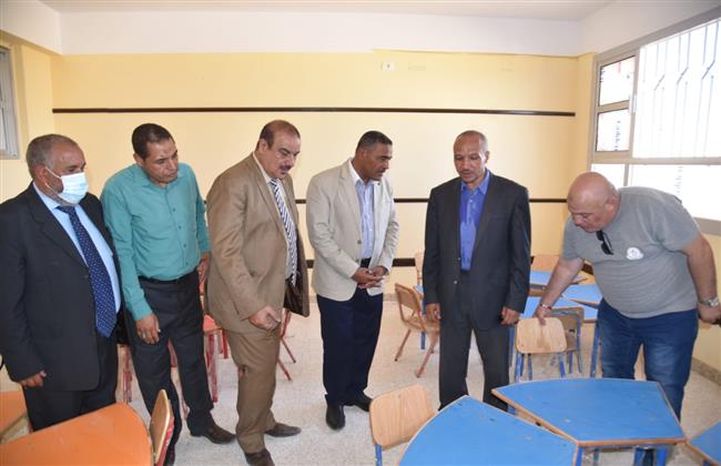 محافظ مطروح يتفقد أعمال تطوير مكتبة مصر العامة بسيوة