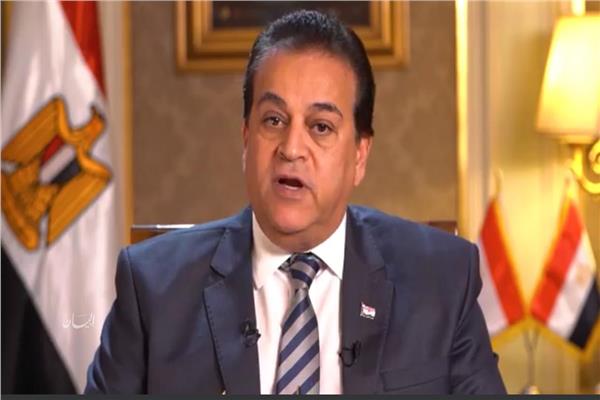 وزير التعليم العالي يصدر قرارًا بإغلاق كيان وهمي بالجيزة