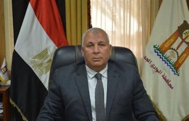 محافظ الوادي يتابع إنشاءات المبنى الإداري الجديد 