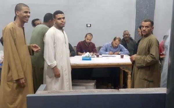  حزب مصر بلدى بقنا ينظم قافلة طبية لتلقى لقاح فيروس كورونا 
