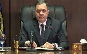  وزير الداخلية يرفع الحالة الأمنية للدرجة القصوى ويشدد على احترام حقوق الإنسان