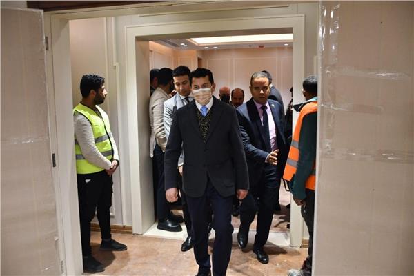 جولة لوزير الشباب في العاصمة الإدارية.. وتوجيه بإنجاز التحول الرقمي