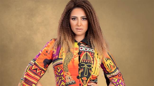 أميرة بهاء لـ "دار المعارف": الستان المنقوش موضة شتاء 2022