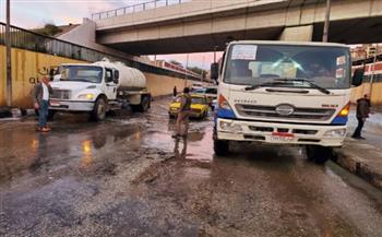    انتشار 100 سيارة لشفط مياه الأمطار بالمراكز والقرى فى أسيوط