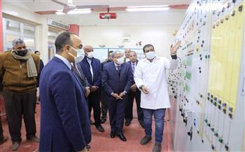 «القاضى» ورئيس مطاحن مصر الوسطي يتفقدان مطحن المحافظة الرئيسي 