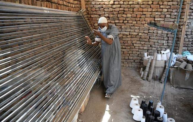 "الفِركة "صناعة مصرية بأيادي صعيدية تواجه منافسة شرسة من الصين والهند