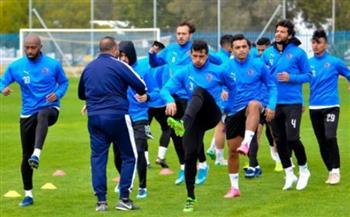 الزمالك يؤدى تدريبات بدنية استعدادًا لمواجهة إنبى فى كأس الرابطة 