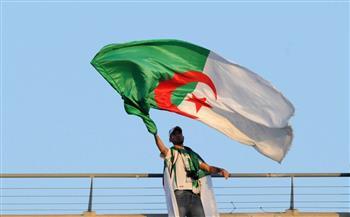 الجزائر تدعو أطراف أزمة مالي إلى العودة للحوار لتجنب التوتر في المنطقة