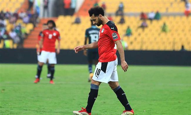حيرت العالم.. ذا صن البريطانية تسخر من طريقة لعب منتخب مصر أمام نيجيريا