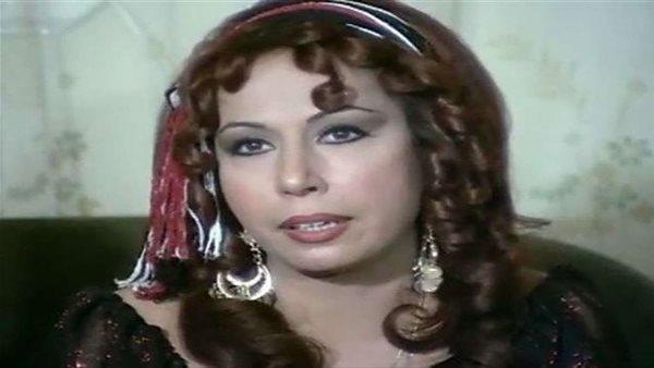 أمل إبراهيم.. فنانة ابتعدت عن التمثيل بسبب الحجاب 