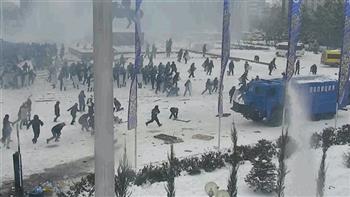   اعتقال نحو 1700 شخص بعد اضطرابات عنيفة في كازاخستان