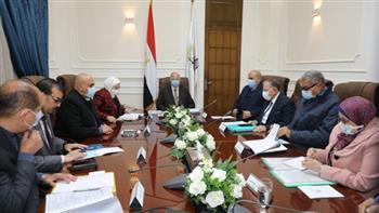 محافظ القاهرة يطالب مستثمرى منطقة شق الثعبان بسرعة سداد مستحقات الدولة 