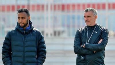 كارتيرون يجتمع بالجهاز الطبى للاطمئنان على مصابين الزمالك 