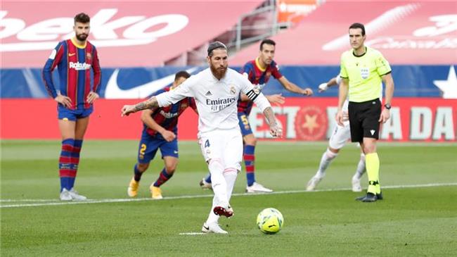 التعادل الإيجابي يحسم الشوط الأول بين ريال مدريد وبرشلونة بالسوبر الإسباني