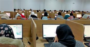   لأول مرة.. 393 طالبا يؤدون امتحانات برنامج الصيدلة الإكلينيكية إلكترونياً بجامعة سوهاج