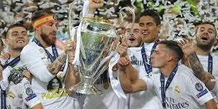 ريال مدريد يتغلب على برشلونة ويتأهل لنهائي كأس السوبر