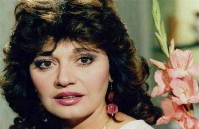 فى ذكري وفاة مديحة كامل.. ثلاث زيجات في حياة قطة السينما المصرية 