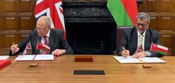   سلطنة عُمان والمملكة المتحدة توقعان اتفاقية شراكة في مجال الاستثمار