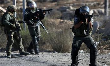 إصابة فلسطينى بالرصاص خلال مواجهات مع قوات الاحتلال
