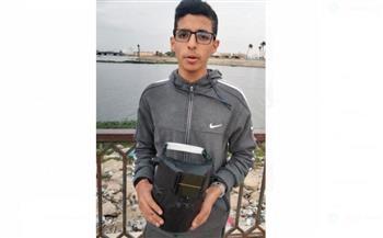 «دار المعارف» في لقاء خاص مع طالب ابتكر قناعا للمكفوفين بالإسماعيلية