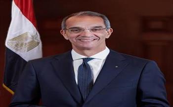 وزير الاتصالات: السيسي ضرب مثلا رائعا في التواصل مع الشباب بالمنتدى