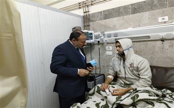 بعد مصرع وأصابة ٦طلاب بتسمم غاز نائب رئيس جامعة الأزهر يطمئن على الطلاب المصابين