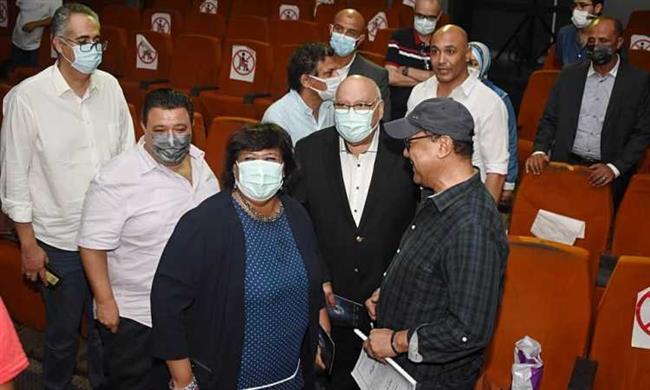 عرض مسرحية أحدب نوتردام على مسرح الطليعة فى إجازة منتصف العام