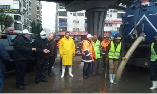 محافظة القاهرة: خط ساخن لتلقى بلاغات المواطنين عن تراكمات مياه الأمطار