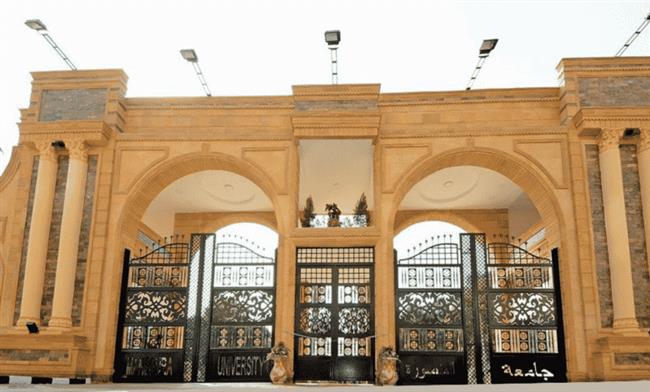 رئيس جامعة المنصورة الجديدة يتابع بدء امتحانات الفصل الدراسي الأول