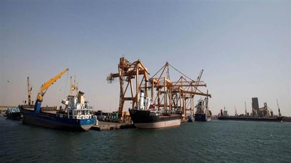 التحالف العربى: مستمرون فى منح تصاريح دخول السفن للموانئ اليمنية